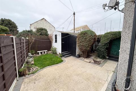 2 bedroom maisonette for sale, 28 London Road, Northfleet