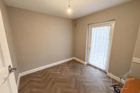 2 bedroom maisonette for sale, 28 London Road, Northfleet