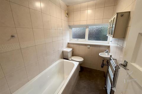 2 bedroom maisonette for sale, 28 London Road, Northfleet