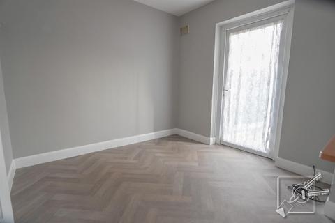 2 bedroom maisonette for sale, 28 London Road, Northfleet, Gravesend