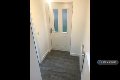 3 bedroom terraced house to rent, Heathbury Gardens, Halifax, HX5