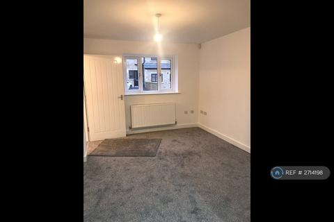 3 bedroom terraced house to rent, Heathbury Gardens, Halifax, HX5