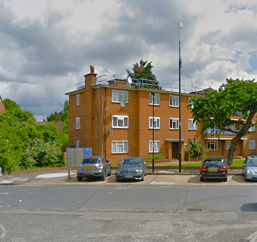 2 Double Bedroom Flat in Marnham Crescent, Greenf