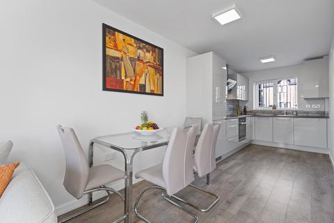 4 bedroom townhouse for sale, High Street, Ossett, WF5