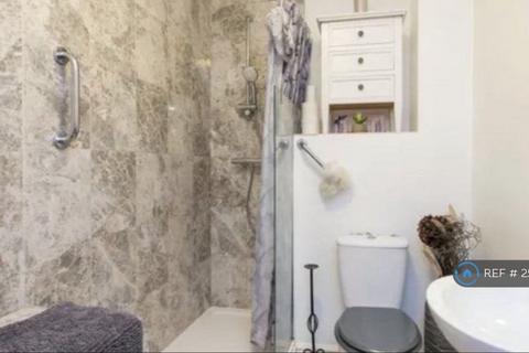 1 bedroom flat to rent, Queen Street, Ramsgate, CT11