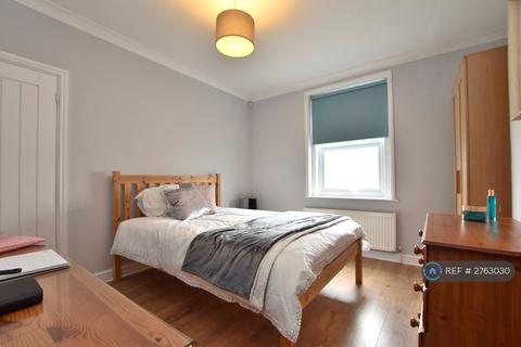 4 bedroom terraced house to rent, Ayr Street, Bath, BA2