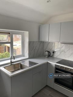 2 bedroom maisonette to rent, Radfield Way, Sidcup, DA15