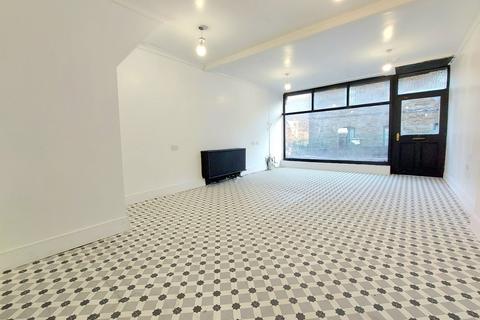 Workshop & retail space to rent - High Street, Ferndale, CF43