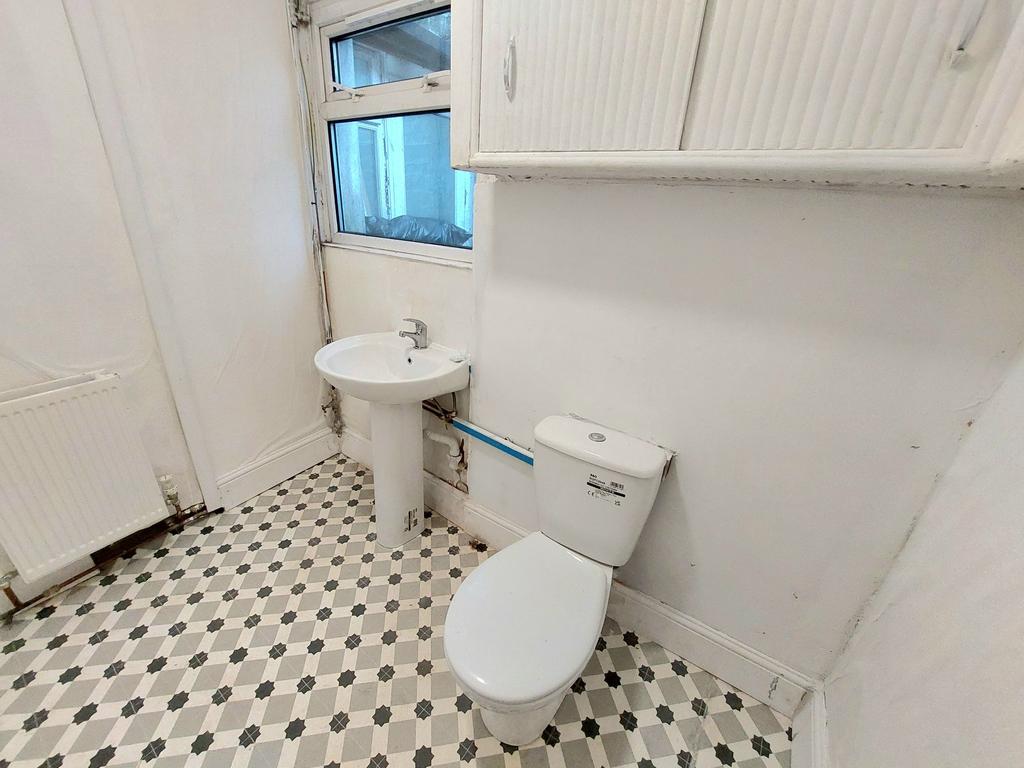 Ground Floor Wc