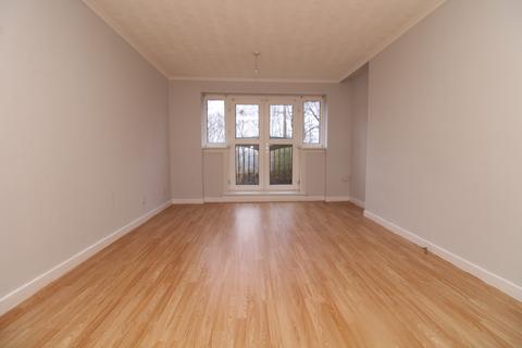 2 bedroom flat to rent, Auchinlea Road, Glasgow G34