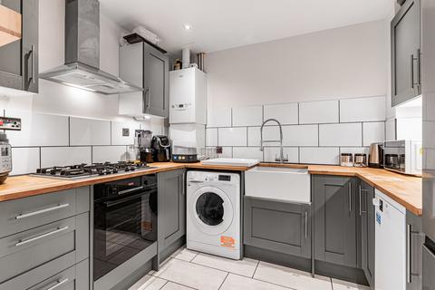 2 bedroom apartment for sale, Clarke Close, Croydon, CR0