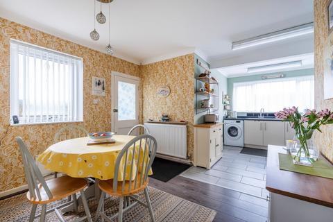 2 bedroom semi-detached bungalow for sale, Ship Road, Pakefield