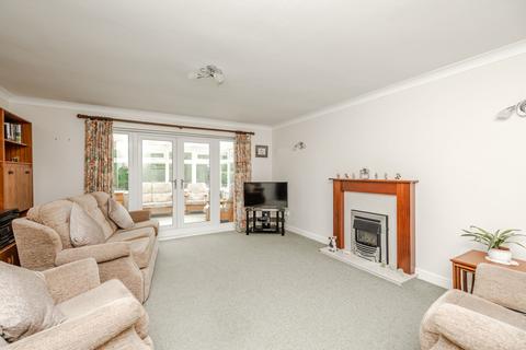 2 bedroom detached bungalow for sale, Mangrove Close, Newcastle upon Tyne NE5