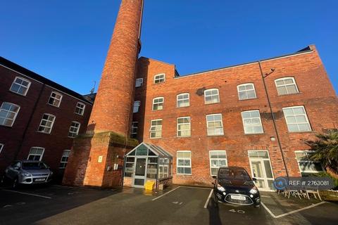 2 bedroom flat to rent, Commercial Street, Morley, LS27