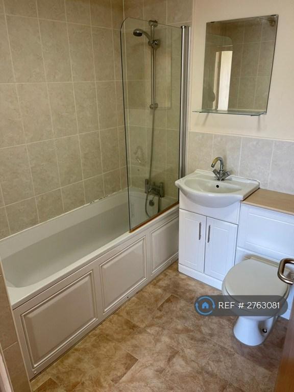 Main Bathroom
