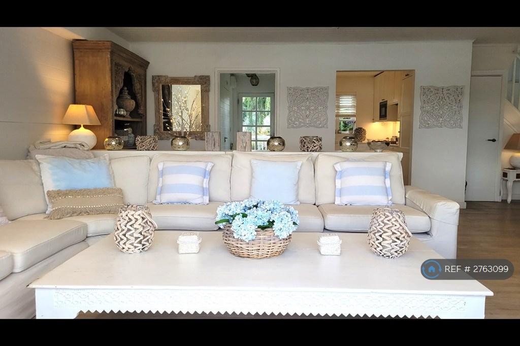 Open Plan Living/Dining Room