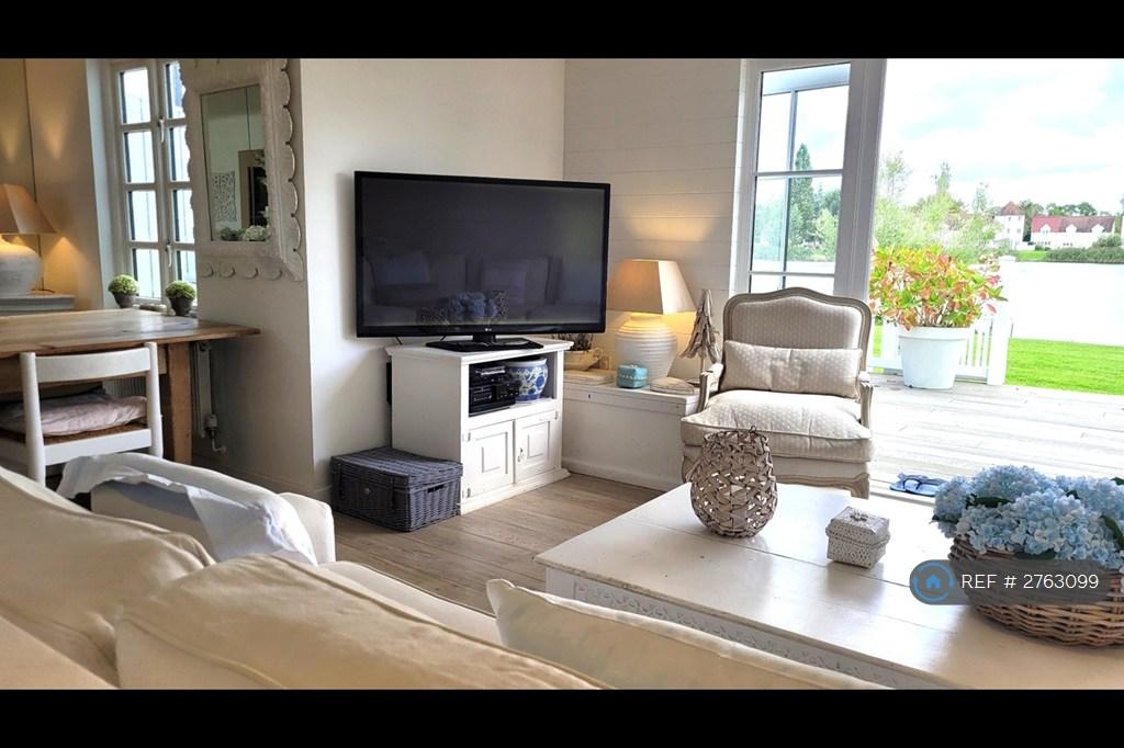 Smart Tv Included