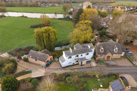 4 bedroom detached house for sale, Priory Road, St. Ives PE27
