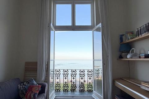 2 bedroom flat for sale, Royal Crescent, Margate