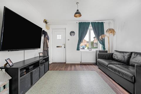 2 bedroom terraced house for sale, Langtons Meadow, Farnham Common
