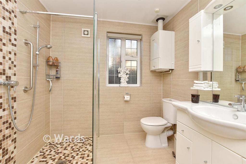 Annexe Shower Room