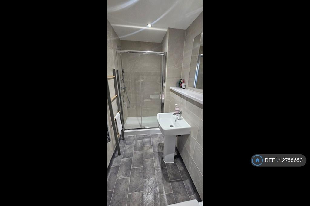 Ensuite Bathroom