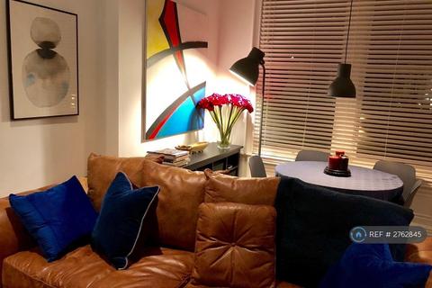 1 bedroom flat to rent, Hulton Street, Salford, M5
