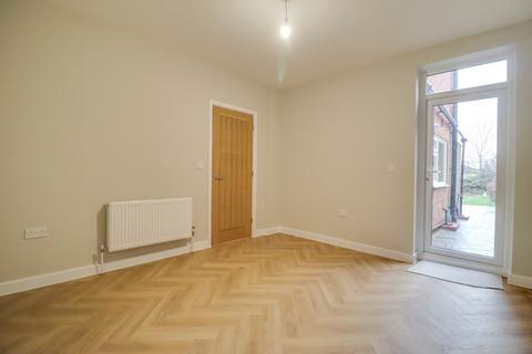 3 bedroom terraced house for sale, Church Road, Woolston