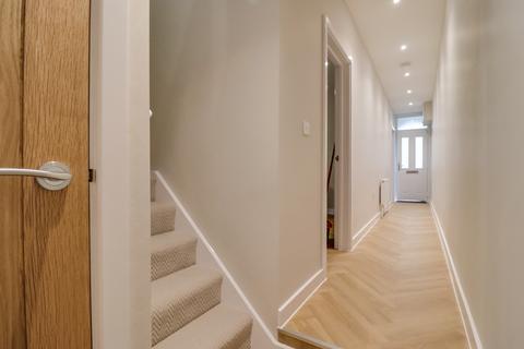 3 bedroom terraced house for sale, Church Road, Woolston