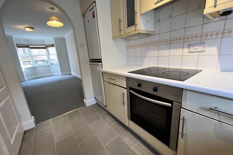 1 bedroom apartment to rent, Cathedral Walk, Chelmsford