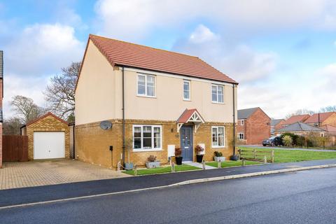 4 bedroom detached house for sale, Pascoe Drive, Ormesby