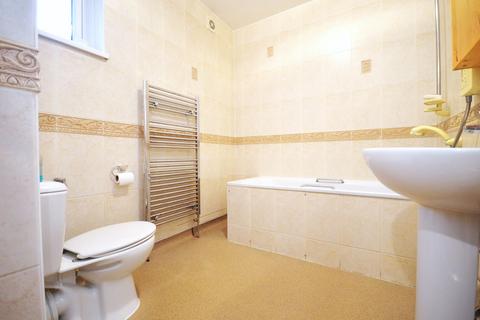 3 bedroom terraced house to rent, East Acton Lane, London W3 7HD