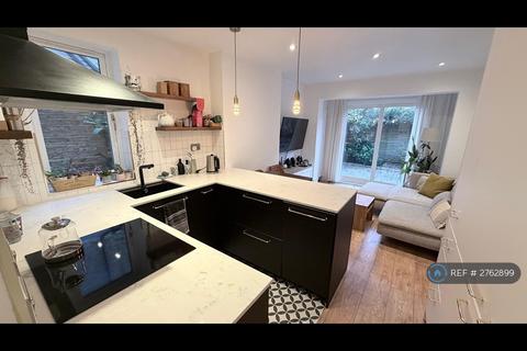 undefined, Balfern Grove, London, W4