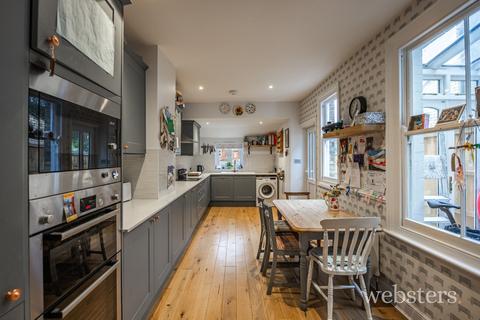 4 bedroom terraced house for sale, Glebe Road, Norwich NR2