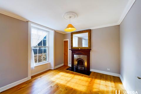3 bedroom apartment to rent, St Leonards Lane, Newington, Edinburgh, EH8