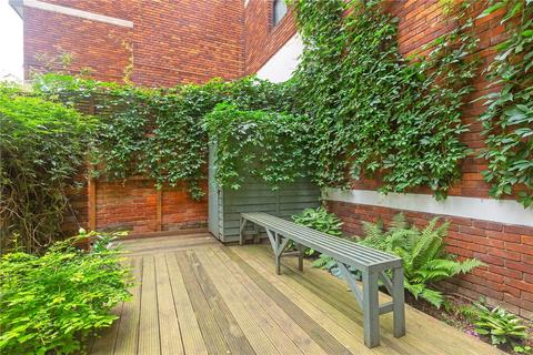 2 bedroom flat to rent, Longleat House, London SW1V