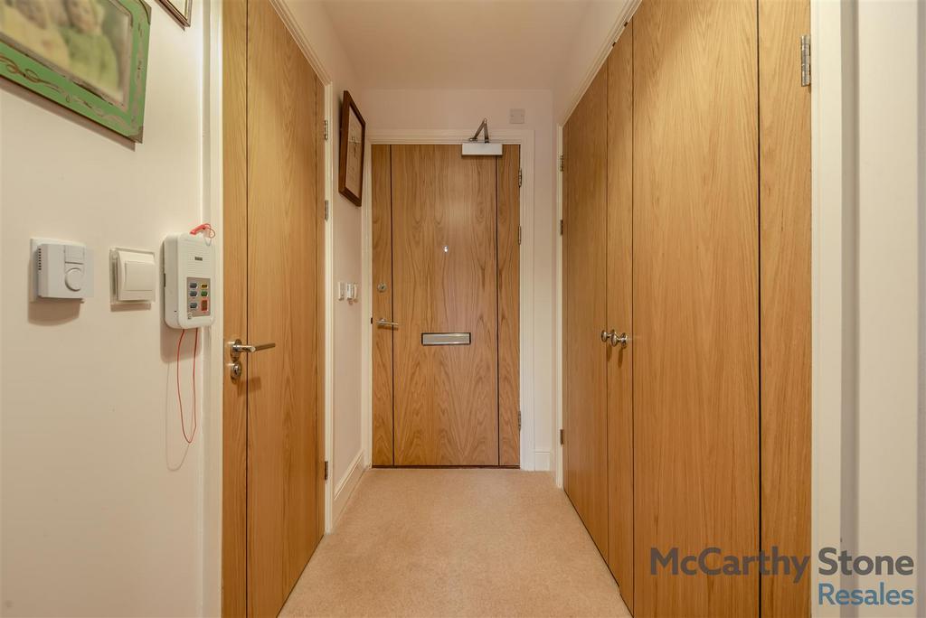 8674398-interior05.jpg