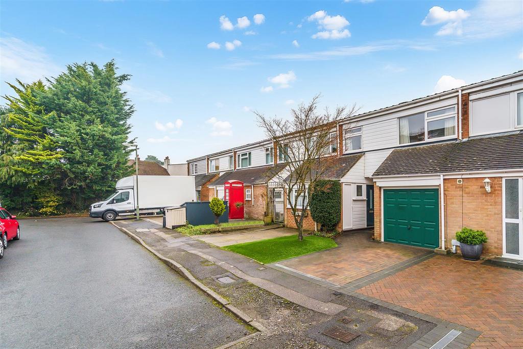 MAYBURY CLOSE, 9  (16).jpg