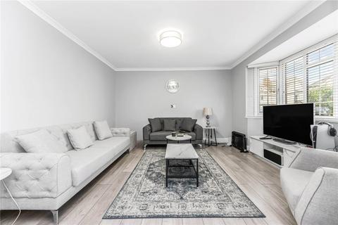 5 bedroom terraced house for sale, Chalgrove Crescent, Clayhall IG5