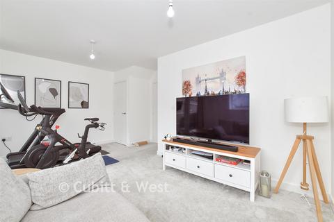 3 bedroom end of terrace house for sale, Piper Way, West Broyle, Chichester, West Sussex