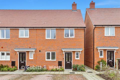 3 bedroom end of terrace house for sale, Piper Way, West Broyle, Chichester, West Sussex