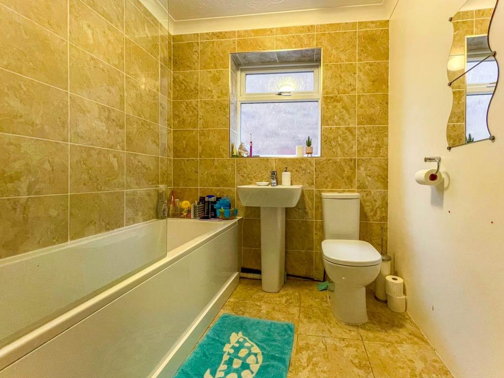 7 rimbury bathroom