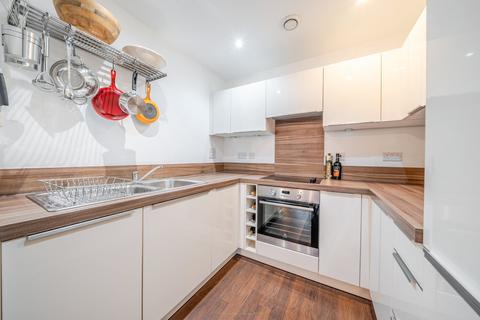 1 bedroom flat for sale, Milles Square, London, SW9