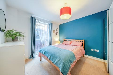 1 bedroom flat for sale, Milles Square, Brixton, London, SW9