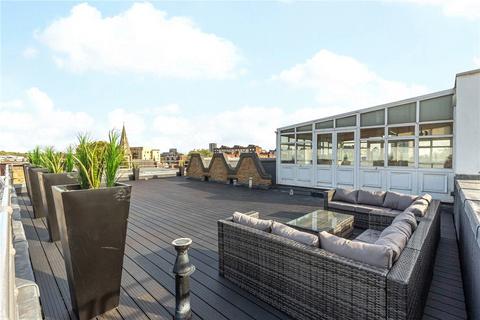 3 bedroom penthouse to rent, Shepherdess Walk, Islington, London, N1