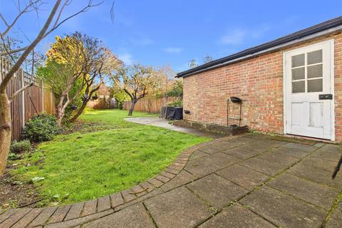undefined, Carlisle Road, Hampton