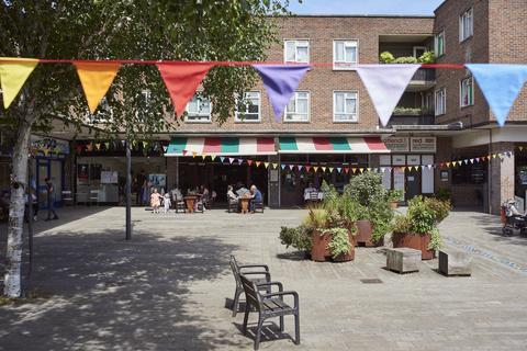 1 bedroom apartment for sale, Unit 110 Printmakers Yard, Brentford, TW8