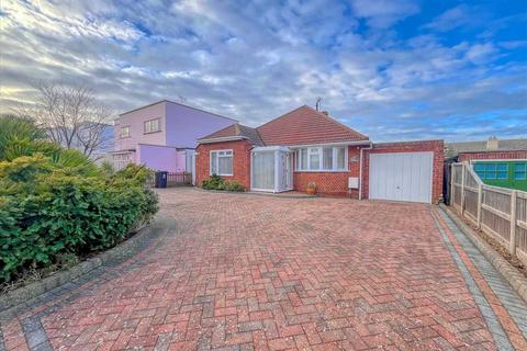 3 bedroom detached house for sale, Frinton On Sea, frinton on sea CO13