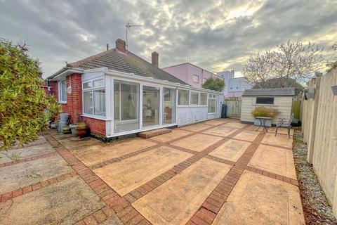 3 bedroom detached house for sale, Frinton On Sea, frinton on sea CO13