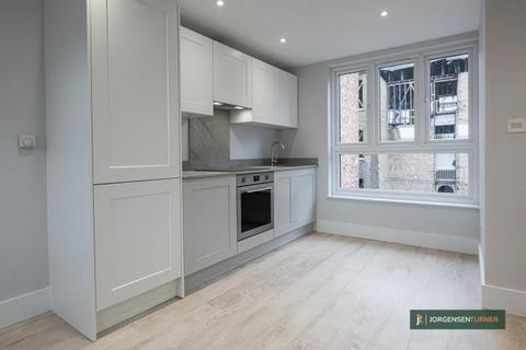 Studio to rent, Glengall Road, London, NW6